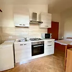 Monolocale Italia شقة