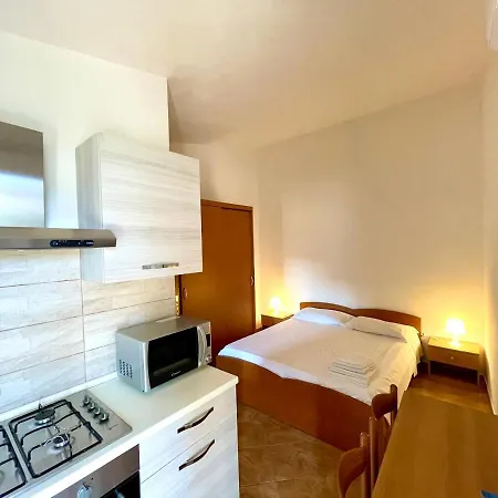 Monolocale Italia Апартаменты Tergu